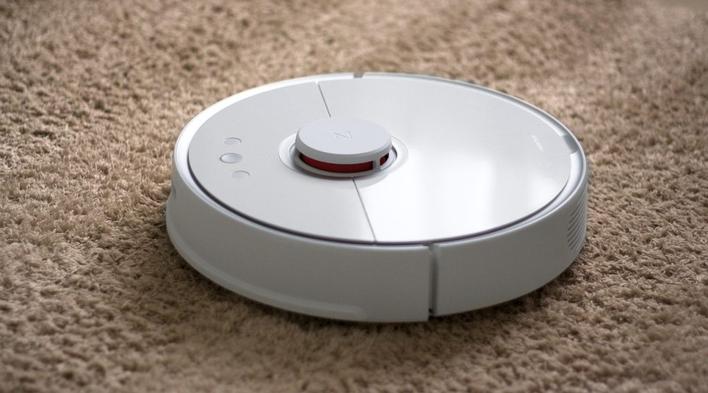 best robot vacuum for pet hair
