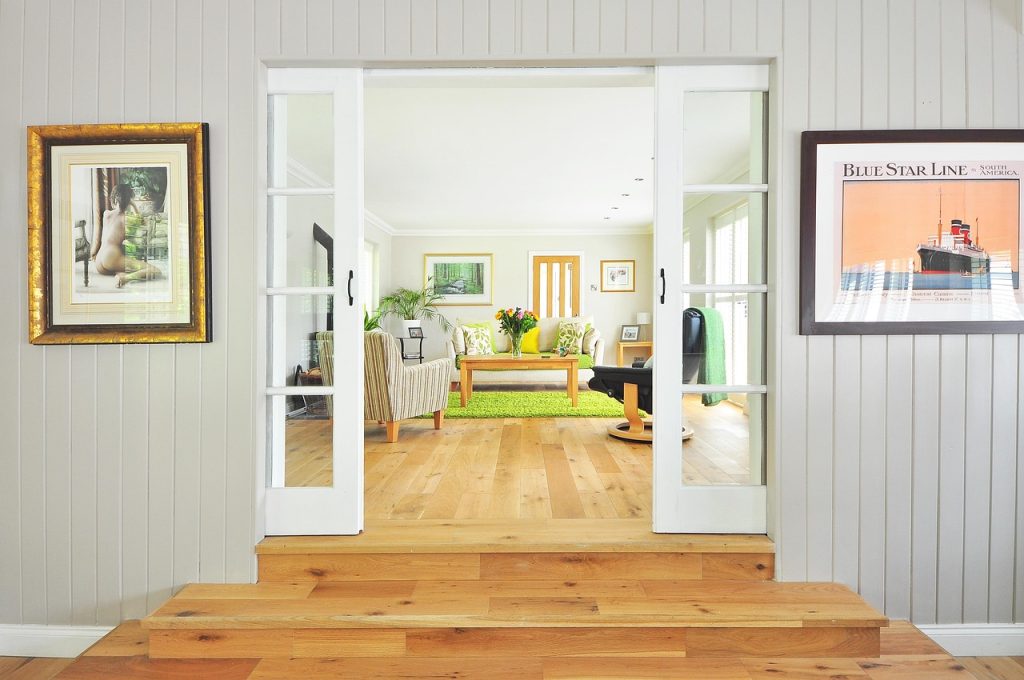 Bright living room with smooth, quiet hardwood floors
